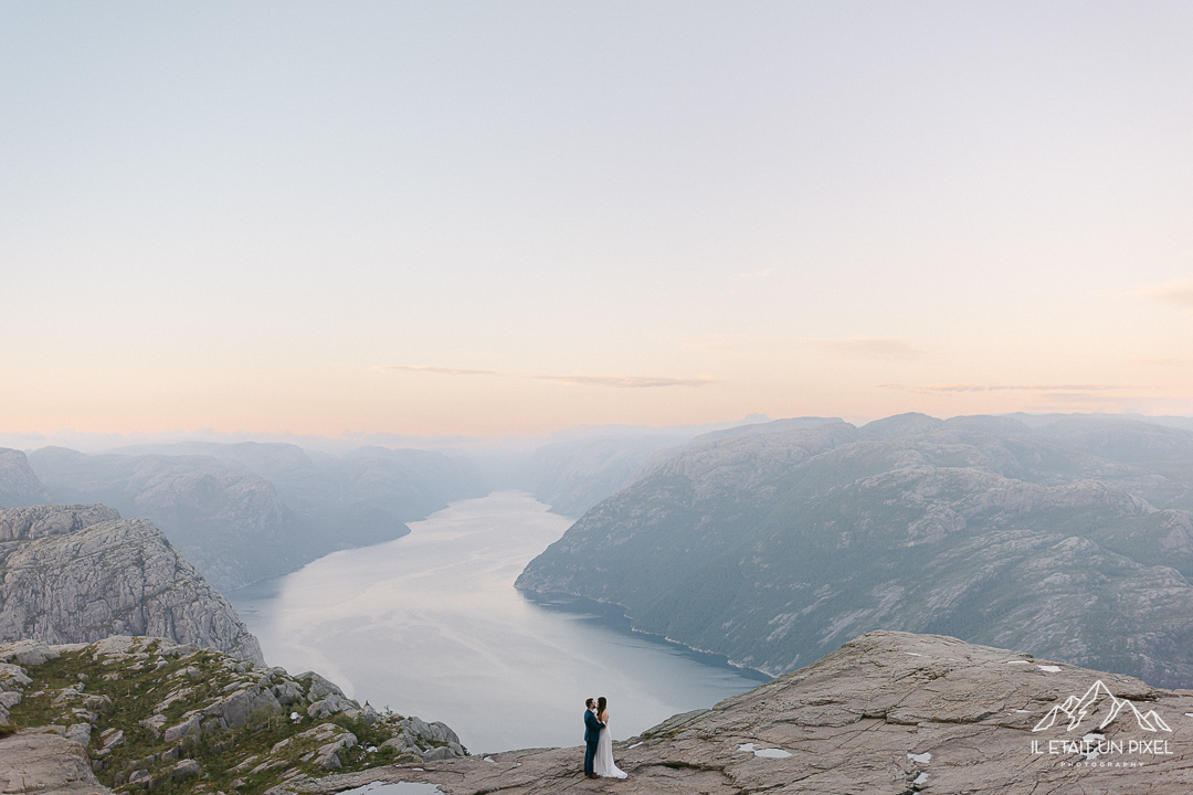 Sance engagement dans les Fjords de Norvge