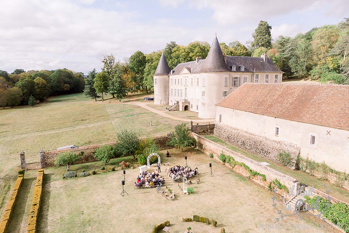 Mariage et ceremonie laique au Chateau de Beaujeu 