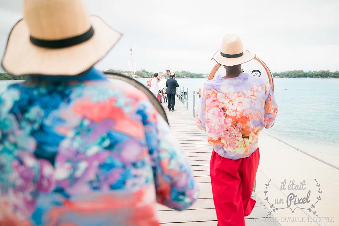 Mauritius Island destination wedding by iletaitunpixel, Jeremie Sangare, in Ile des deux cocos