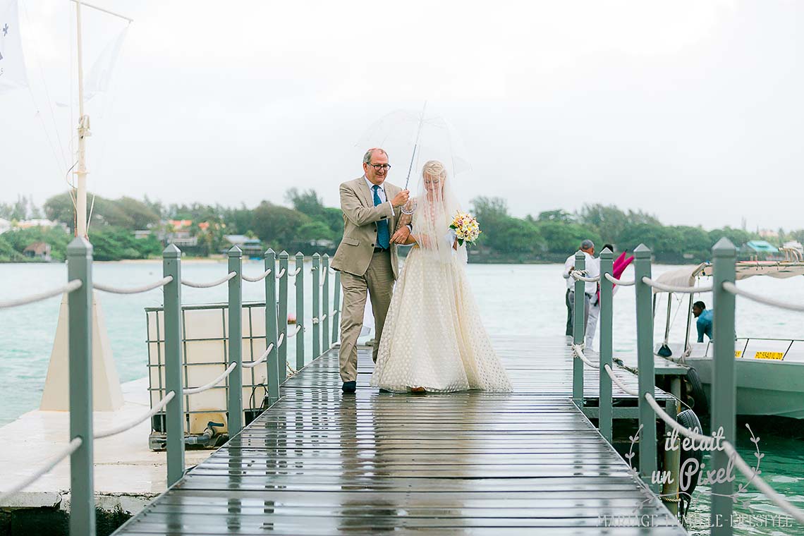 Mauritius Island destination wedding by iletaitunpixel, Jeremie Sangare, in Ile des deux cocos