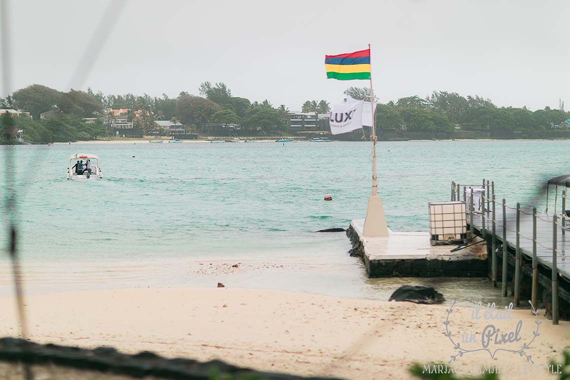 Mauritius Island destination wedding by iletaitunpixel, Jeremie Sangare, in Ile des deux cocos