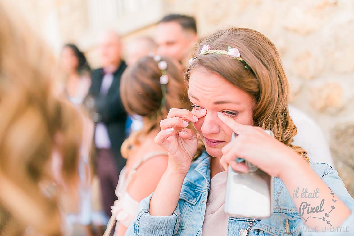 Reportage de mariage avec ceremonie laique a la Catrache, 78