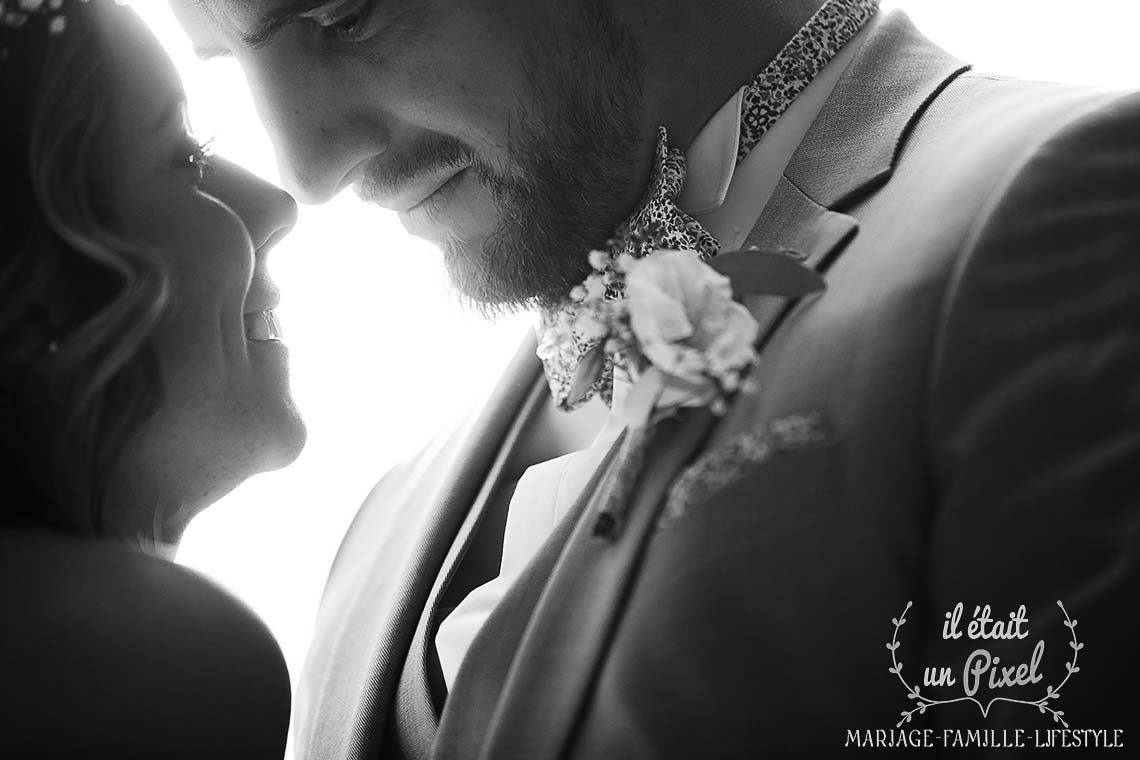 Reportage de mariage avec ceremonie laique a la Catrache, 78