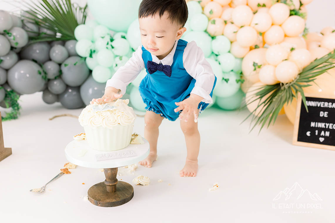 Shooting smash the cake au studio pour fter le premier anniversaire de leur petit garon