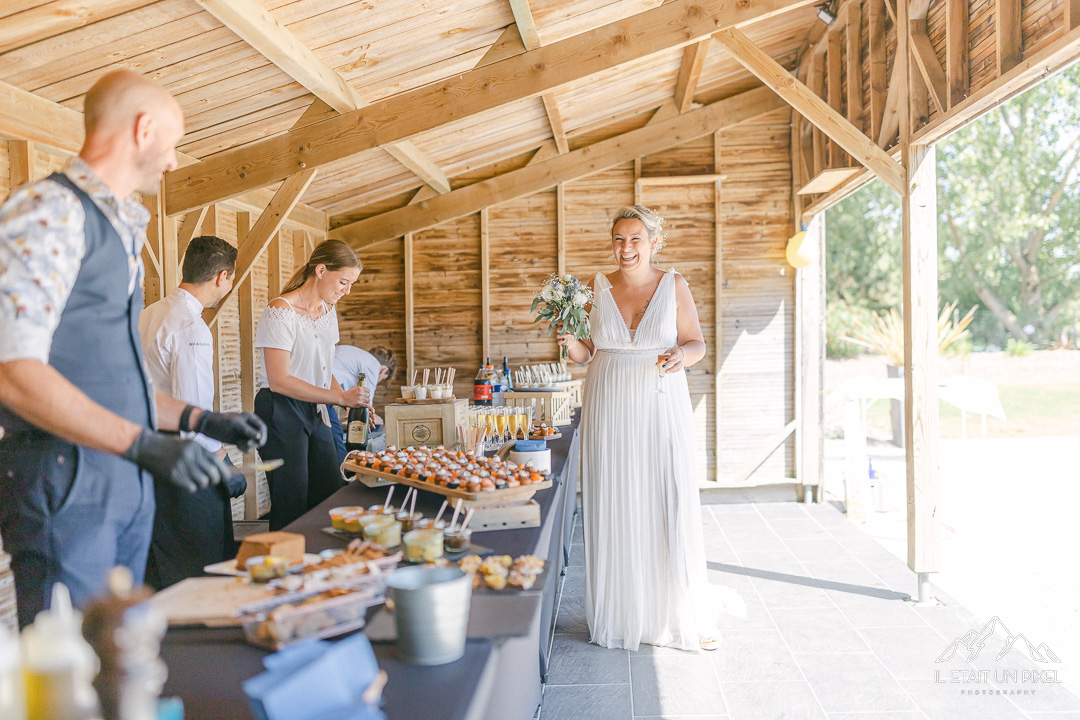 Reportage sur le vif d'un mariage anniversaire en bord de mer