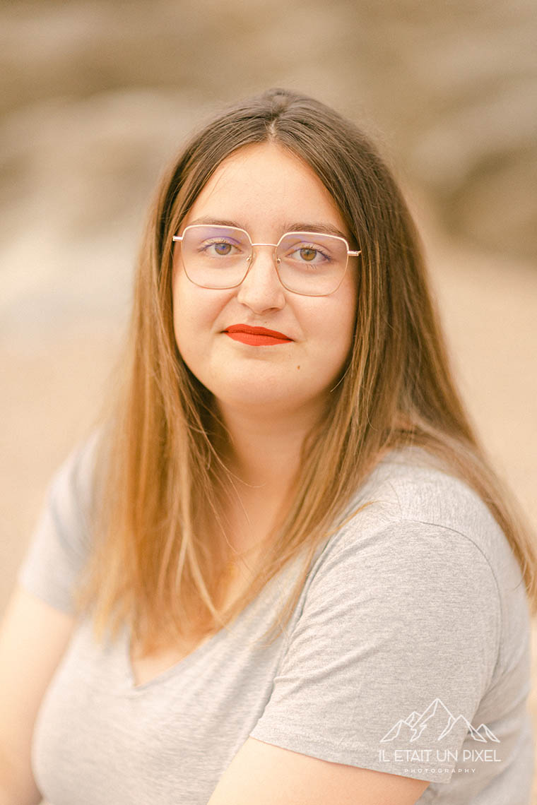 Shooting portrait sur la plage pour fter un anniversaire