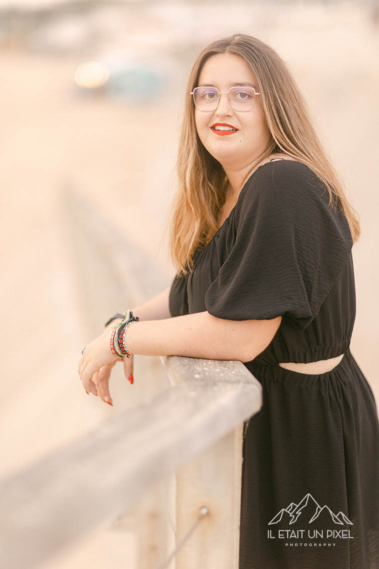 Shooting portrait sur la plage pour fter un anniversaire