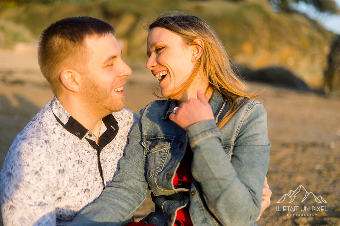 Sance engagement sur la plage de Pornic