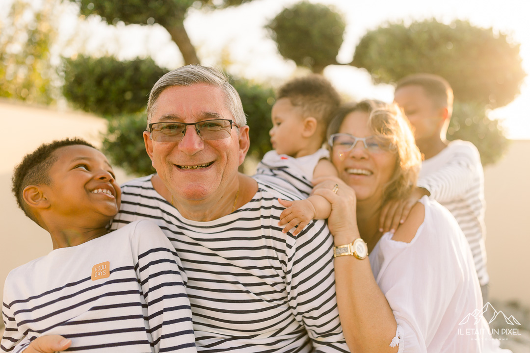 Shooting famille lifestyle en bord de mer