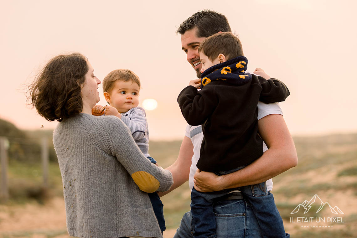 Sance famille lifestyle sur les plages vendennes